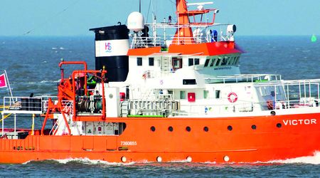 Fighting plastic pollution in oceans